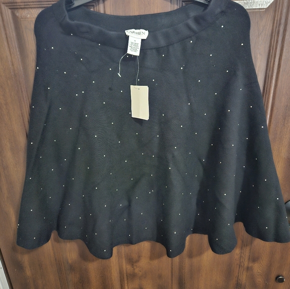 Nwt Carmen poncho- medium - Picture 3 of 7